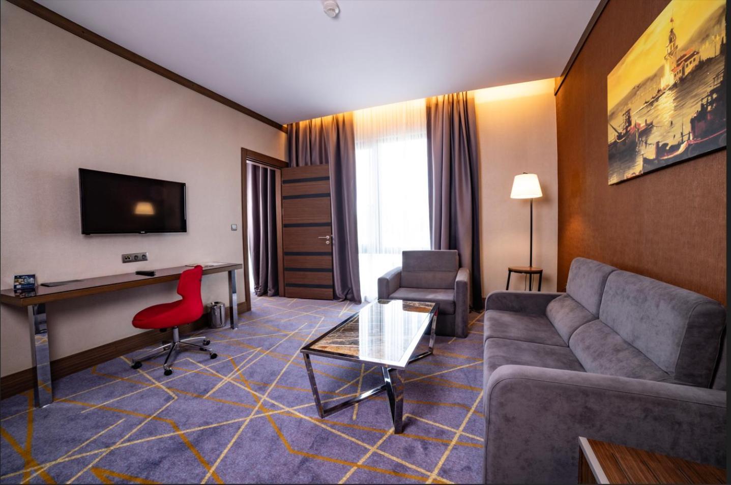 Hotel Ramada By Wyndham Alibeykoy 4*
