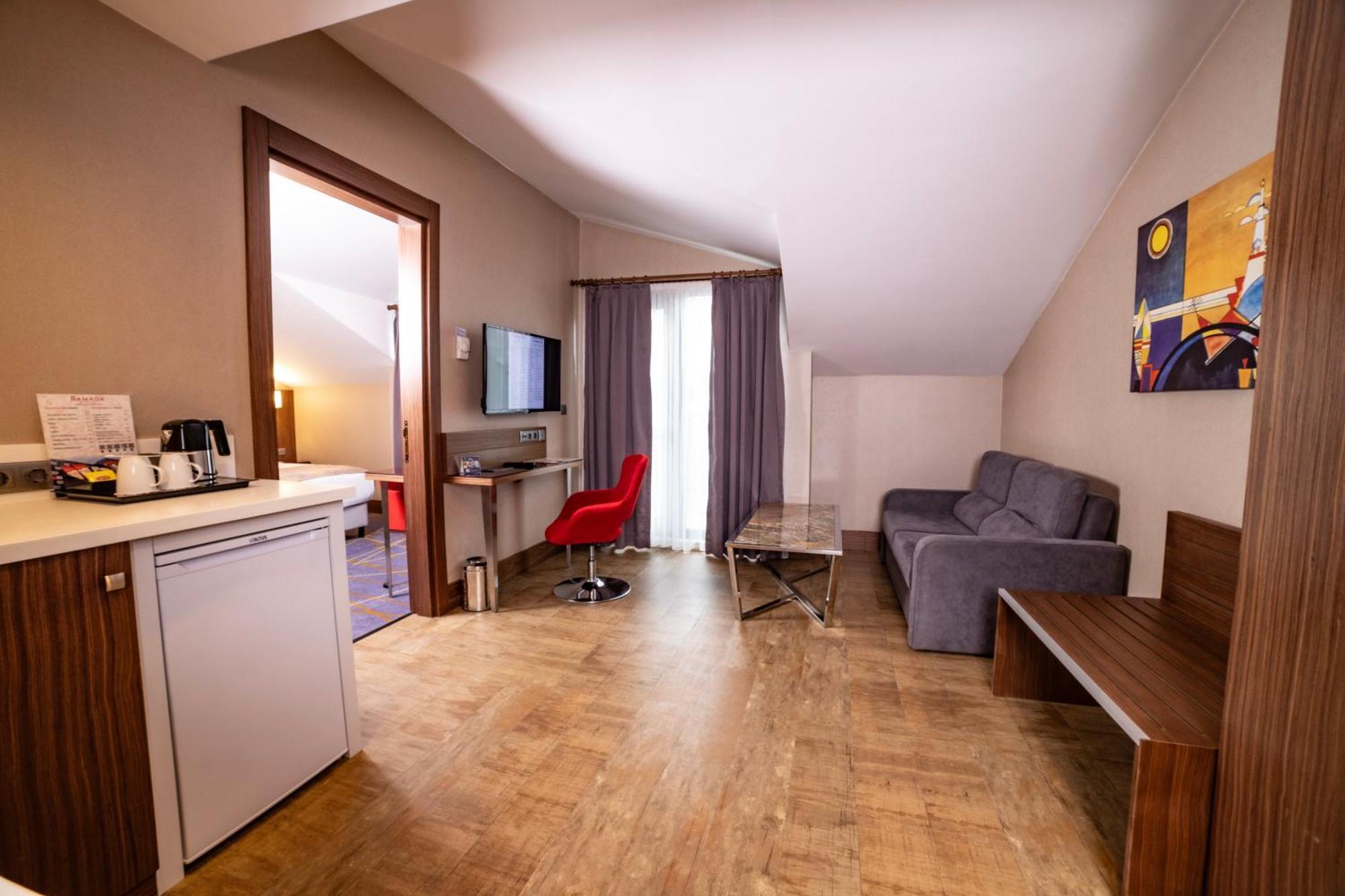 Ramada By Wyndham Alibeykoy 4* Istanbul