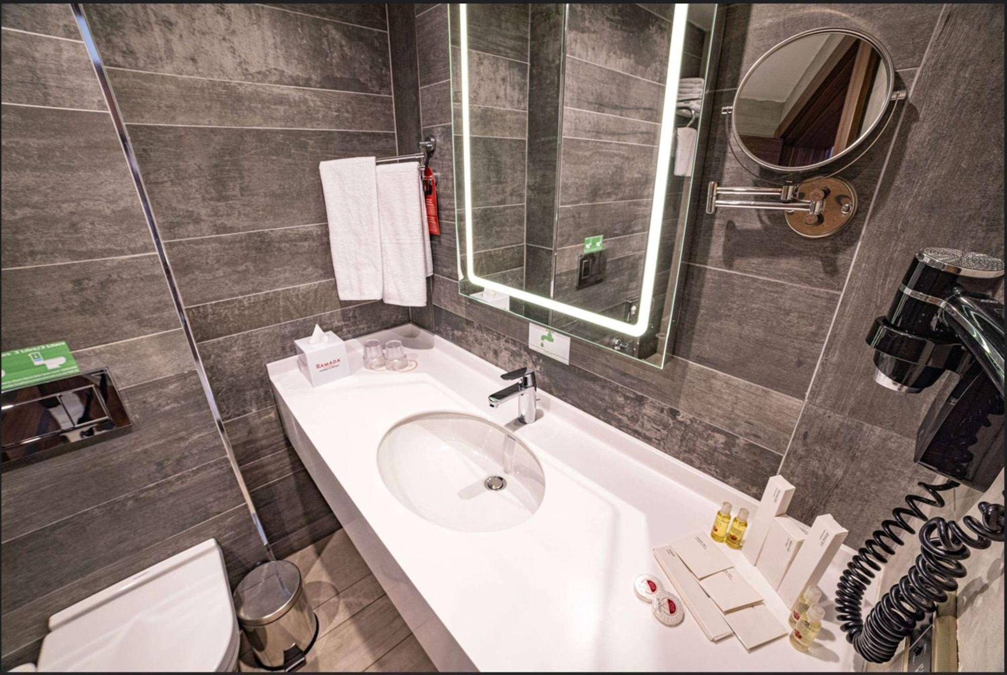 Ramada By Wyndham Alibeykoy Hotel Istanbul