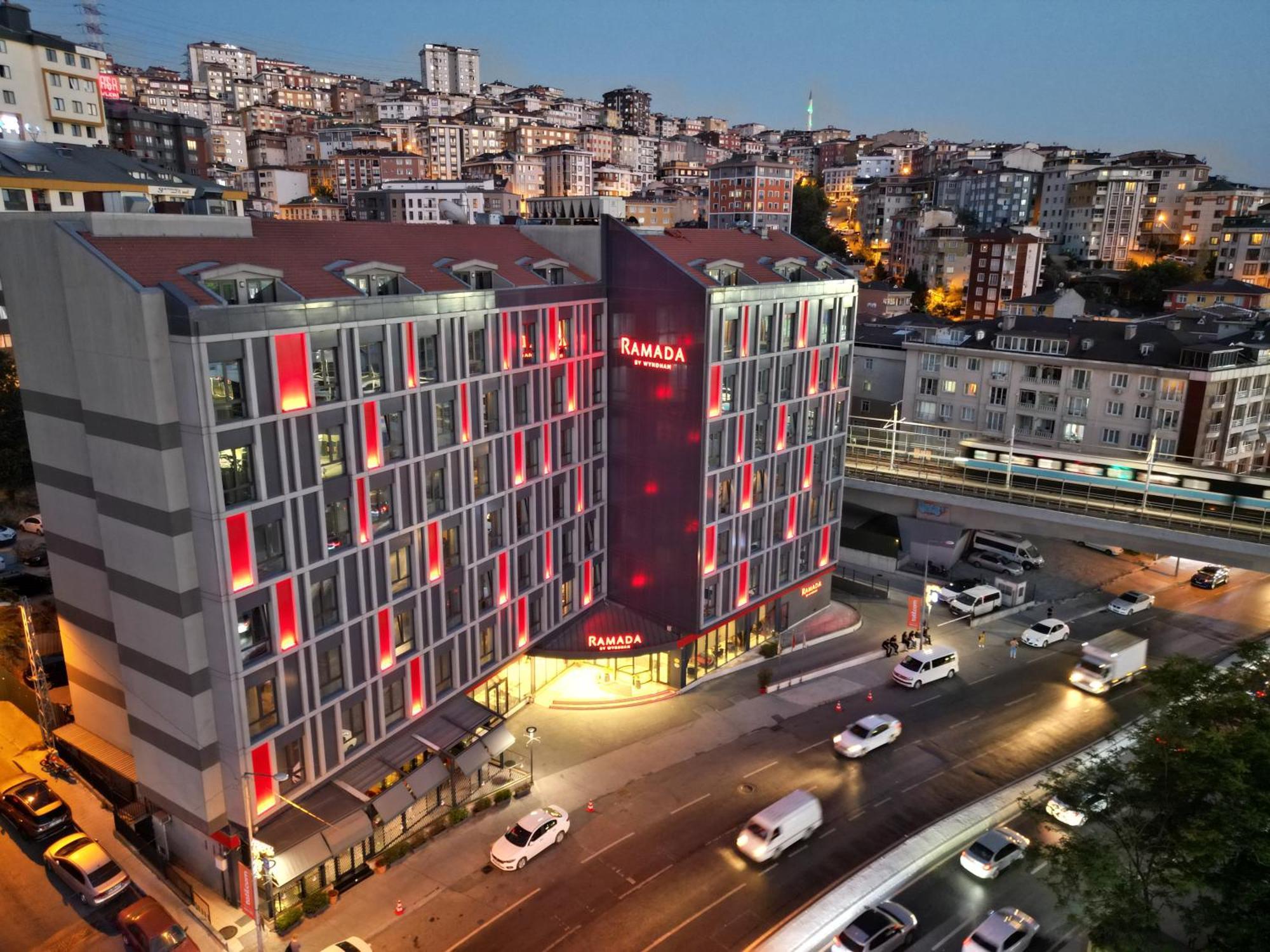 Ramada By Wyndham Alibeykoy Hotel