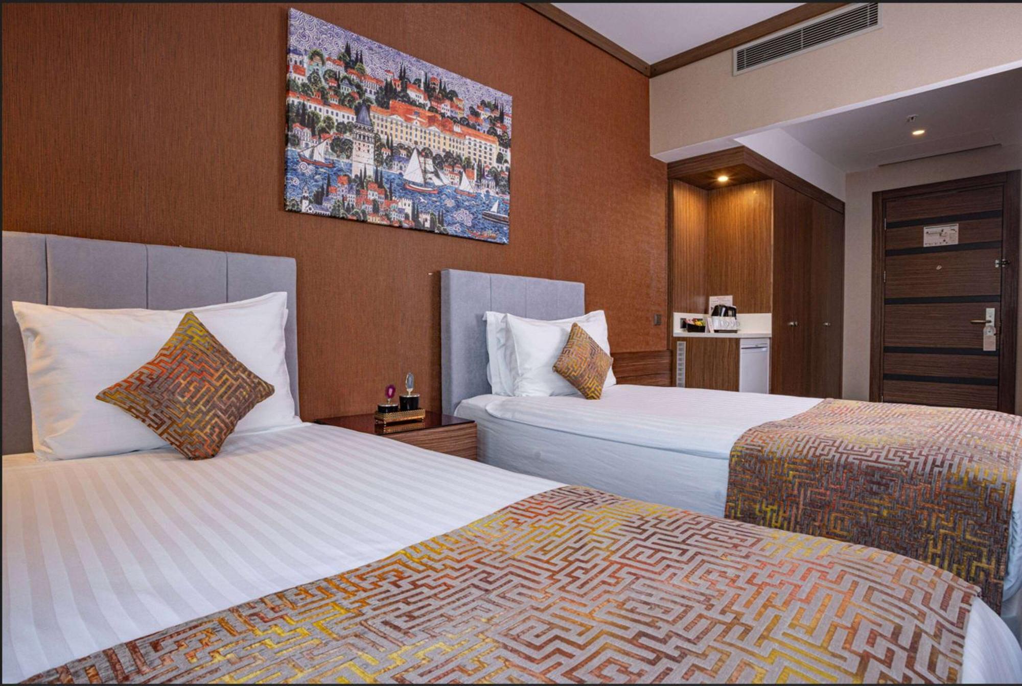 Ramada By Wyndham Alibeykoy Готель Стамбул